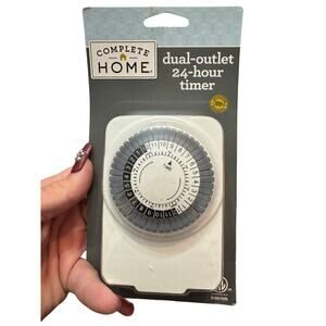 NWT Dual Outlet Timer